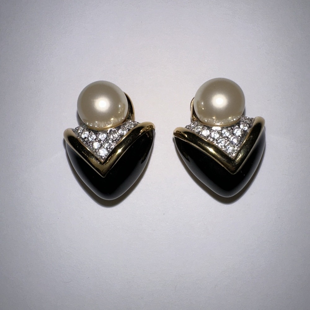Vintage Pearl Clip Earrings